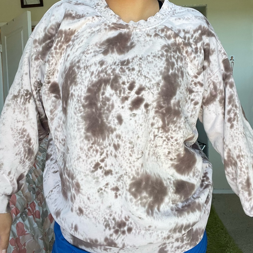 Lululemon crewneck